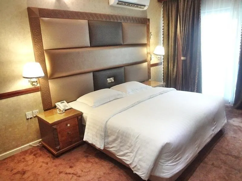 Abjad Crown Hotel Dubai 3*,