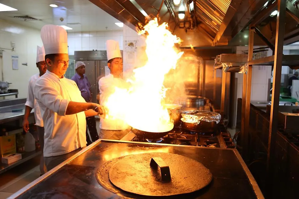 Abjad Crown Hotel Dubai 3*,