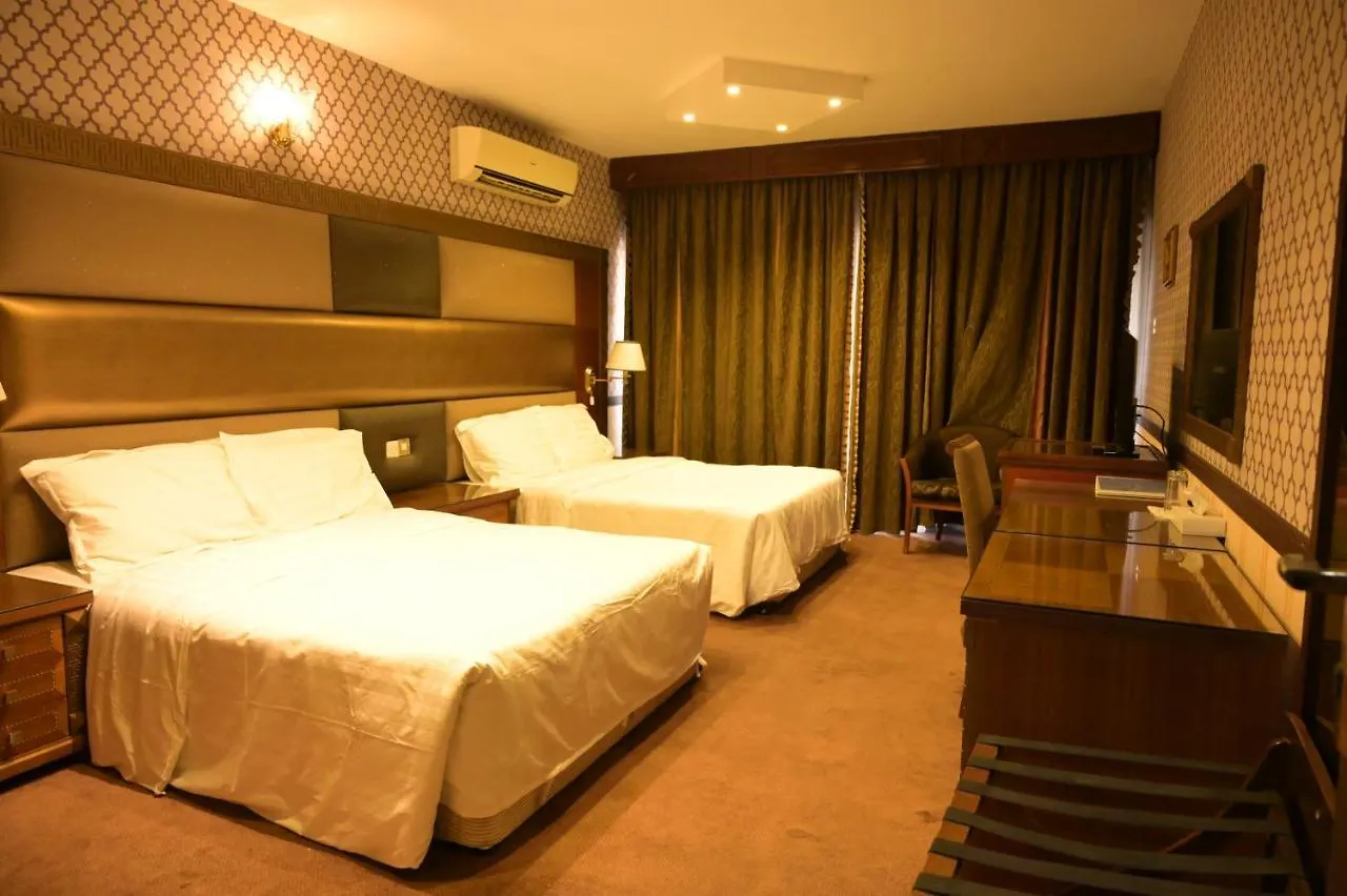 ***  Abjad Crown Hotel Дубай ОАЭ