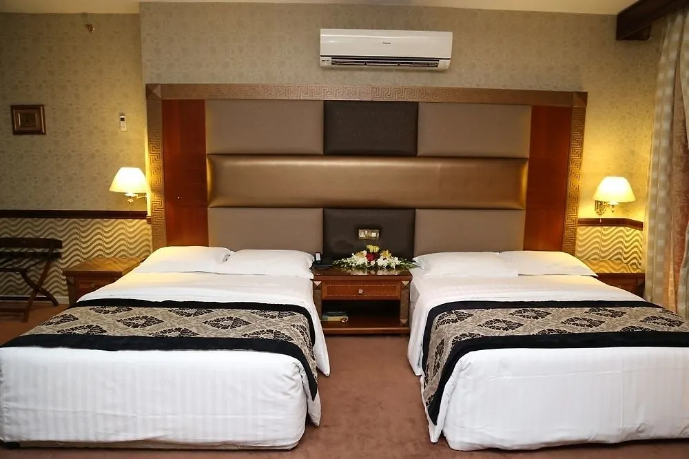 Abjad Crown Hotel Дубай